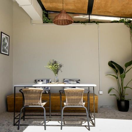 Onos - 2 Bedroom 2 Bathroom Penthouse With Terrace In Old Town Calamata Exterior foto